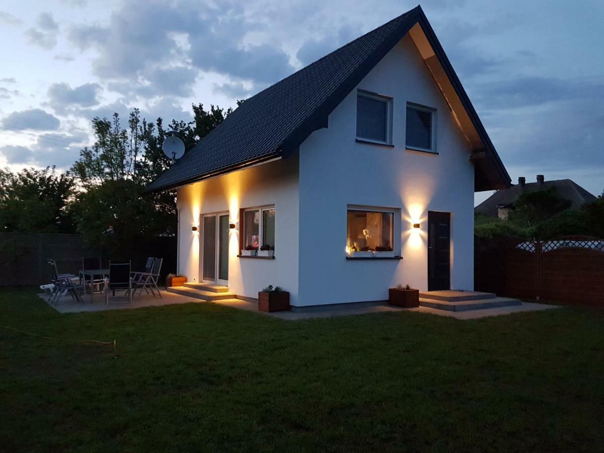 Villa Dom Pod Orzechem Świnoujście Exterior foto